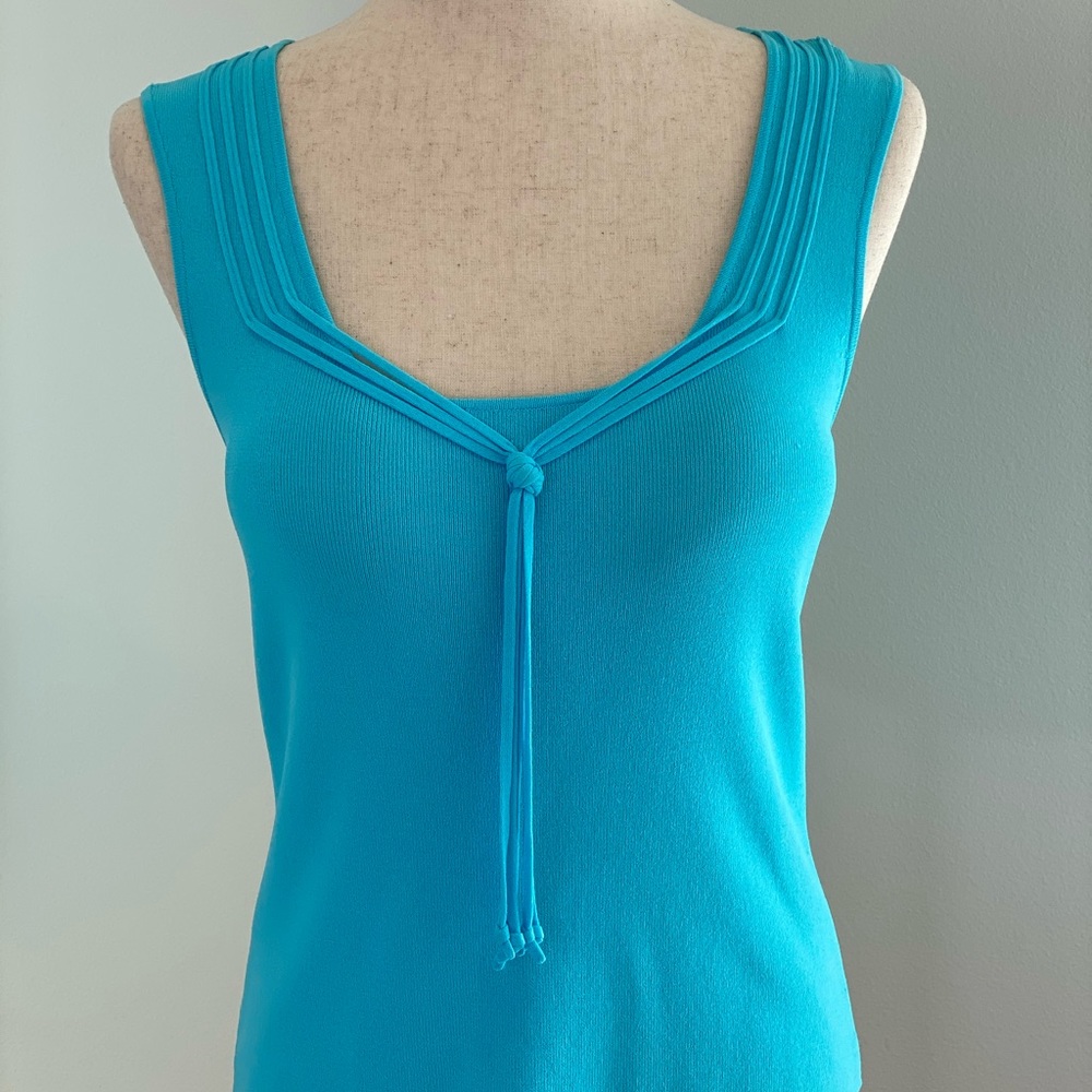 Cable & Gauge Sleeveless dress knit top